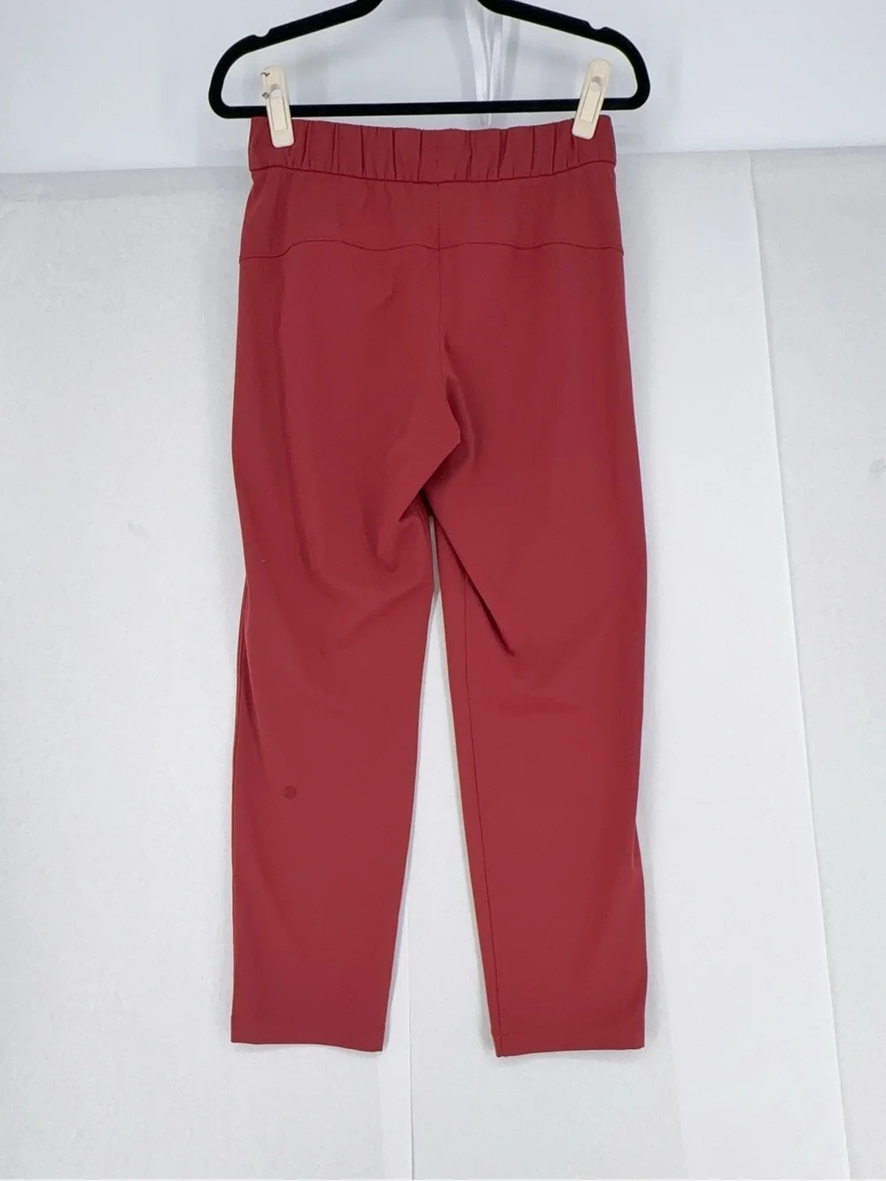 Lululemon Pants Womens Sz 6  Jogger Maroon Drawstring Cropped nwot